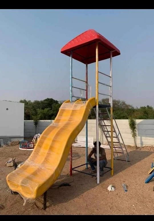 FRP(fibre reenforced plastic) Yellow Single Tower Family Slide With Cap