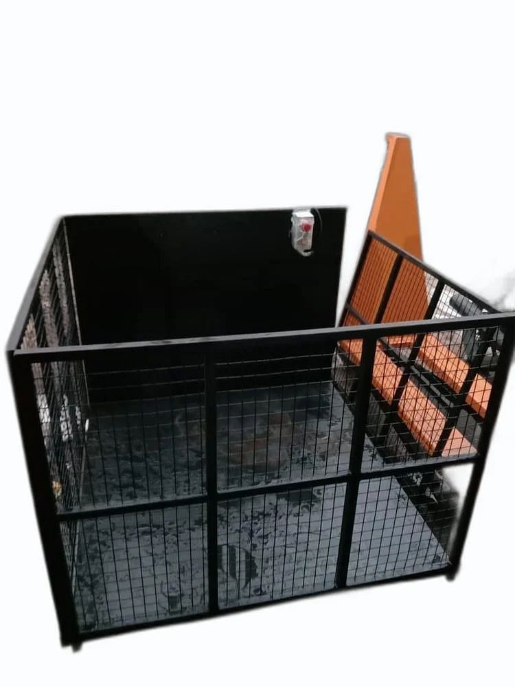 Goods Lift, Capacity: 2000 Kg