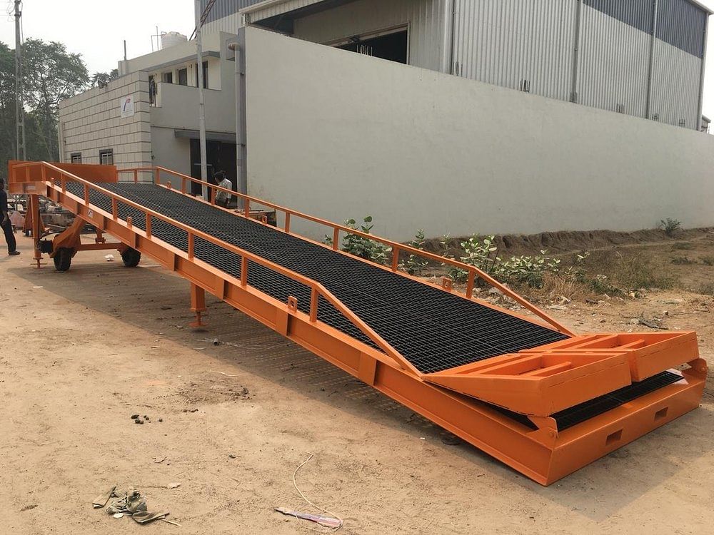 Green Balaad Mobile Dock Ramp, Size/Capacity: 6000 kg