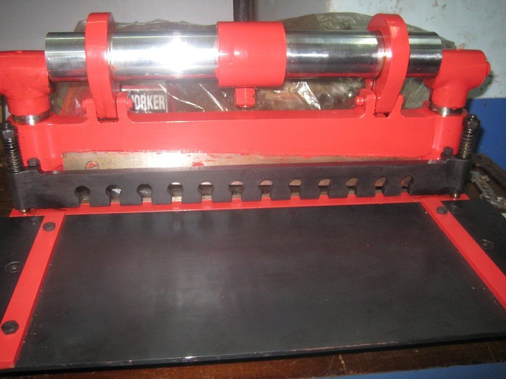 Hand Operated Precision Bench Shearing Machine