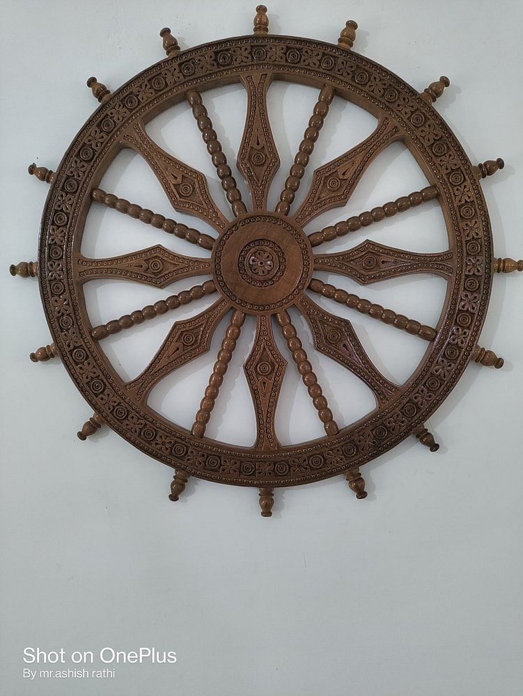 Handicraft Wooden Wheel For Wall Hanging, For Decoration, Size: 2*2