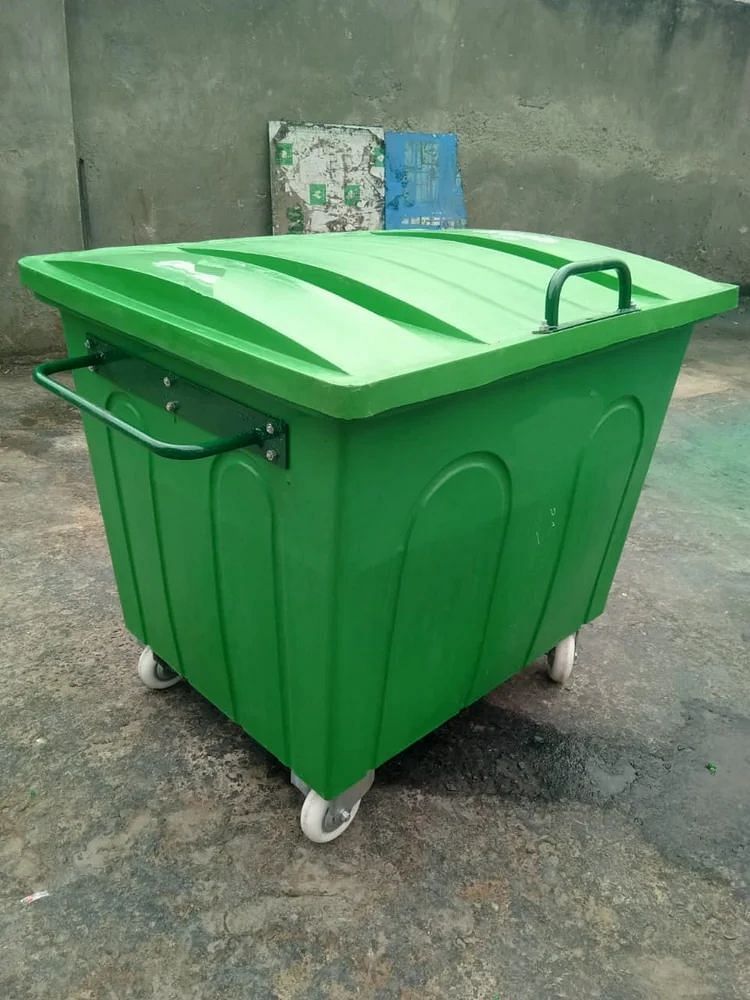 HDPE 1100 Ltr Wheeled Plastic Dustbin, For Outdoor, Capacity: Greater Than 120 L