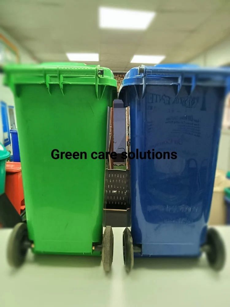 HDPE Plastic 120 Ltr Wheeled Dustbin