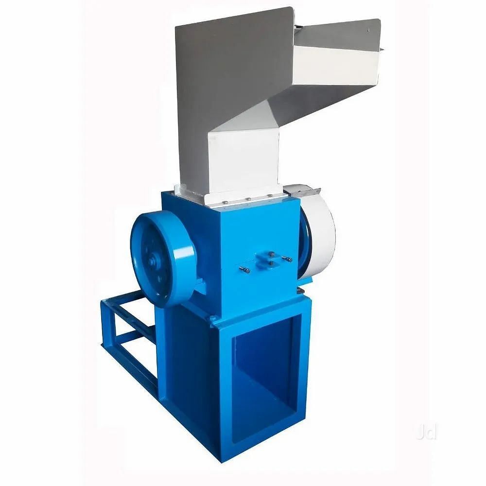 HDPE Plastic Scrap Grinder Machine, Blade Size: 14 Inch, Capacity: 20 kg/hr