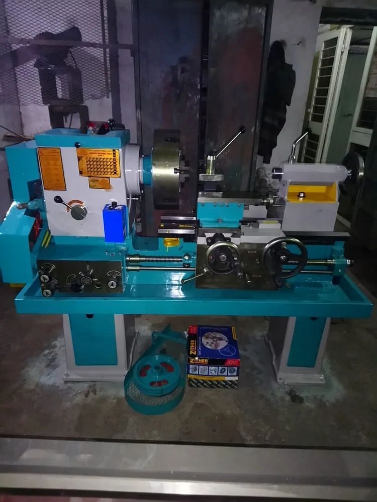 Heavy Duty Lathe Machine