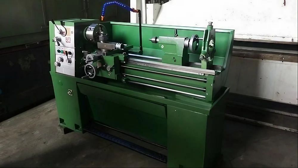 Heavy Duty Lathe Machines, 38 mm