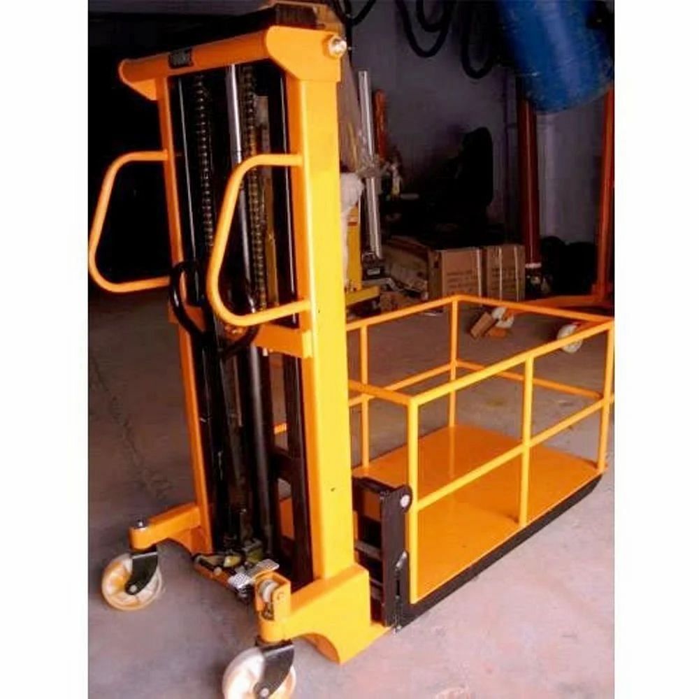 Helix Mild Steel Hydraulic Stacker With Cage, For Industrial