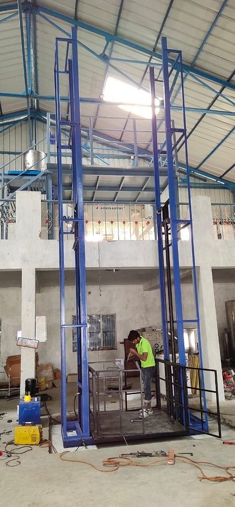 Hi Power Factory Goods Lift, For Industrial, Capacity: 1-2 Ton