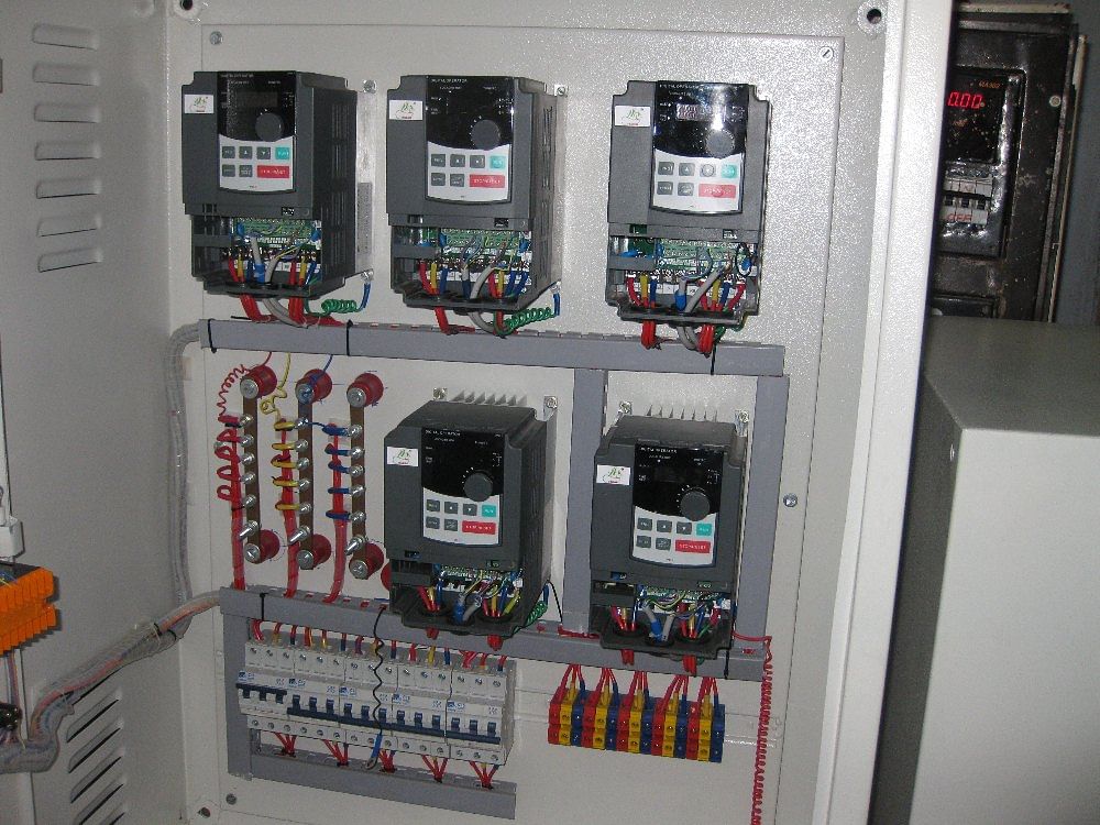 Hitachi SJ700B VFD Panels, For Industrial