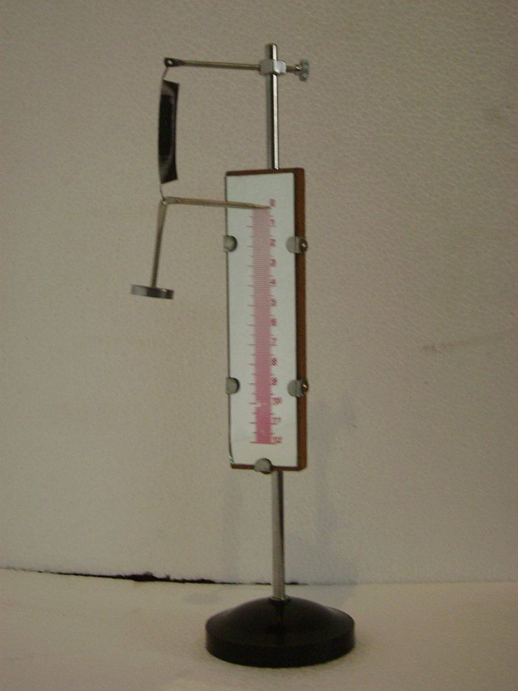 Hook''s Law Apparatus