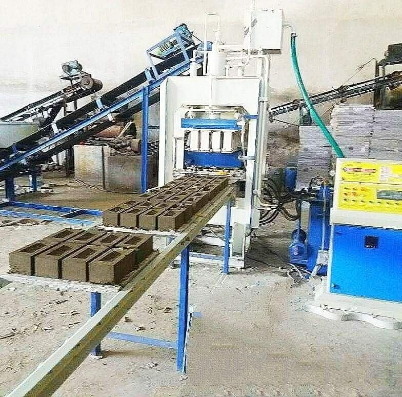 Hydraulic Brick Making Machine