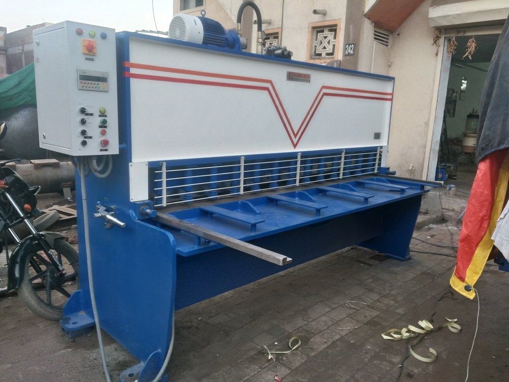 Hydraulic NC Shearing Machine, Automation Grade: Automatic, Model Name/Number: Cehvr