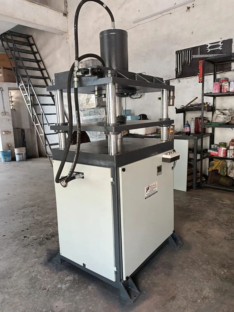 Hydraulic Press Cutting Machine