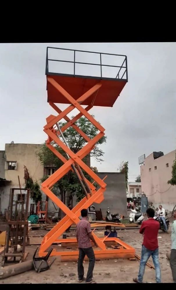 Hydraulic Scissor Lift