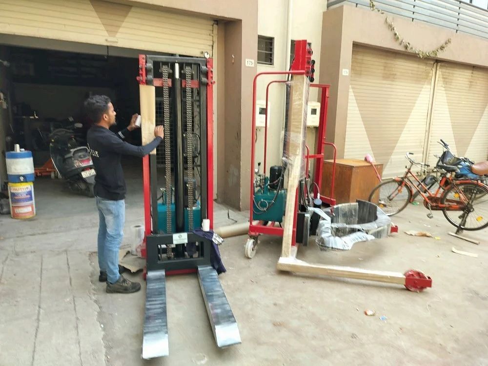 Hydraulic Stacker