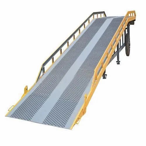 Hydraulic Truck Loading Ramp, For Agriculture