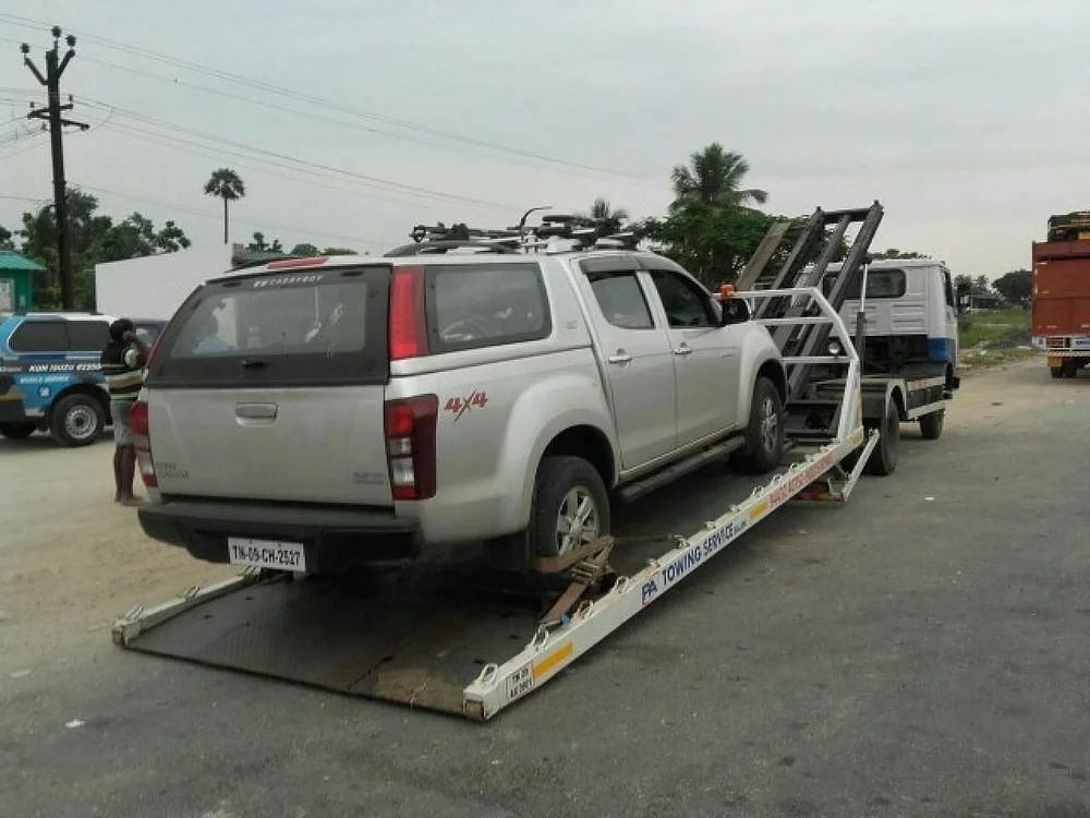 Indhu Hydraulic Platform Recovery Truck