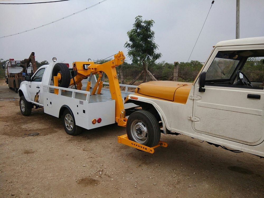 Indhu Hydraulic Under Wheel Lift Recovery Truck