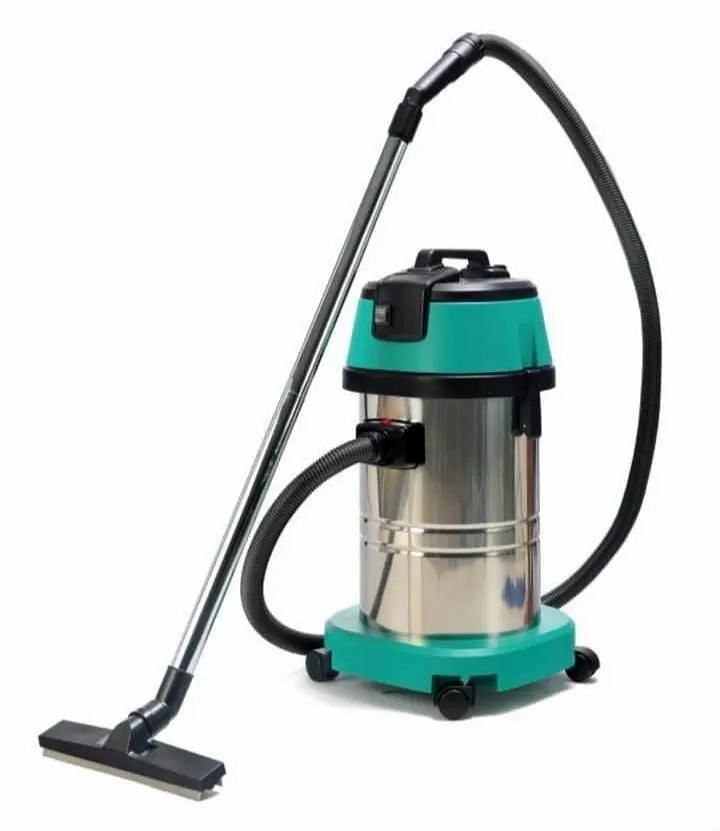 Industrial Vaccum Cleaner