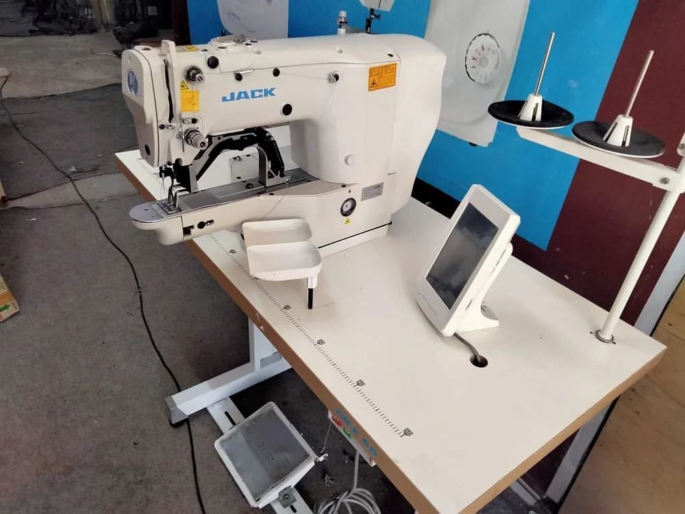 JACK Button Sewing Machine, 230 Volt Ac, Model Name/Number: JK-T1377E