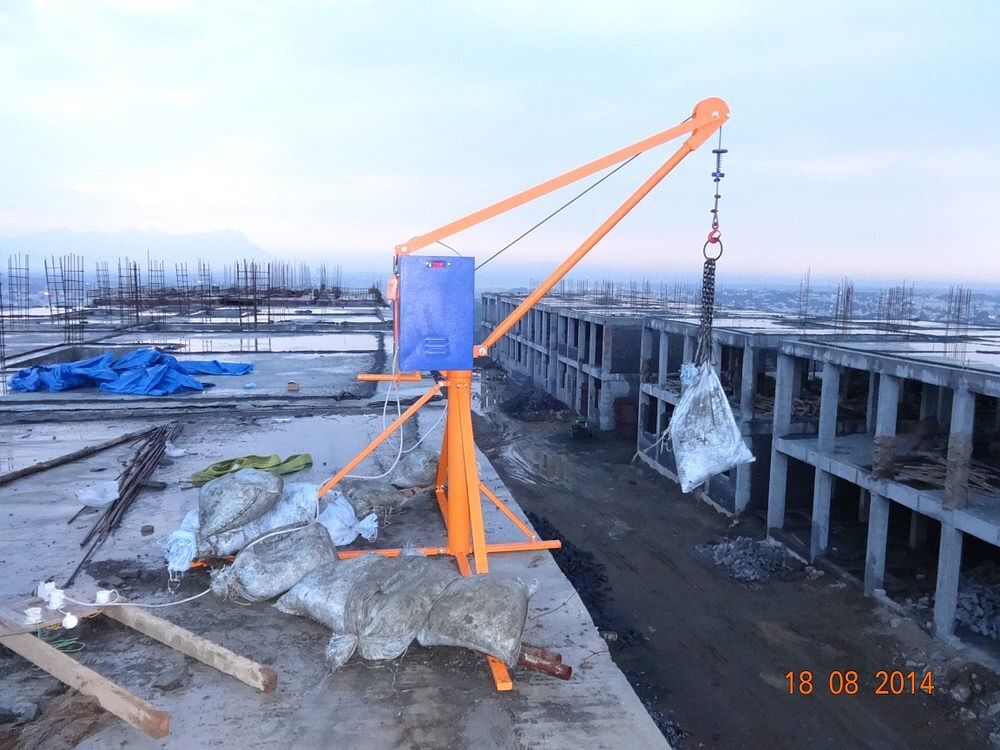 KK Works Construction Mini Lift, Maximum Height: 10 Ft, Capacity: 350 kg