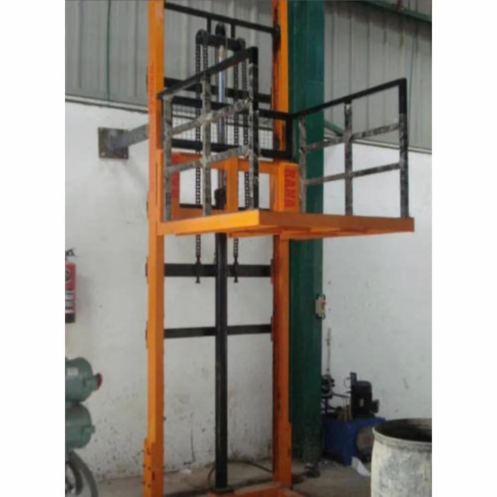 KUNJ Hydraulic Industrial Good Lift, Capacity: 1-2 ton