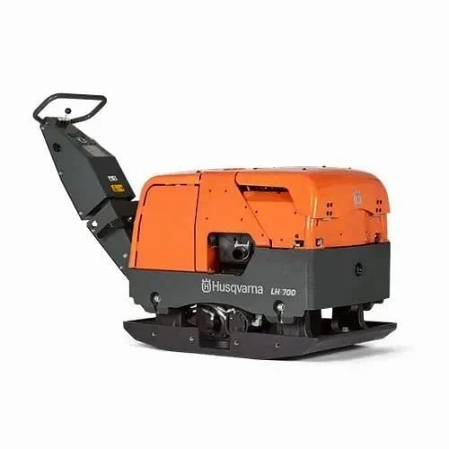 LH 700 Forward And Reversible Plate Compactors, 780 kg