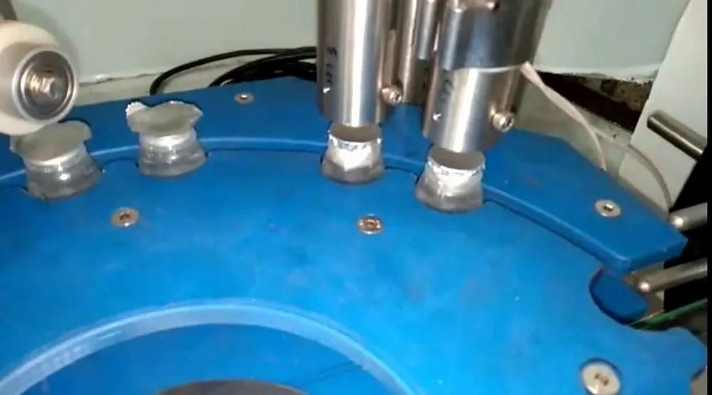 Linear Conduction Sealing Machine