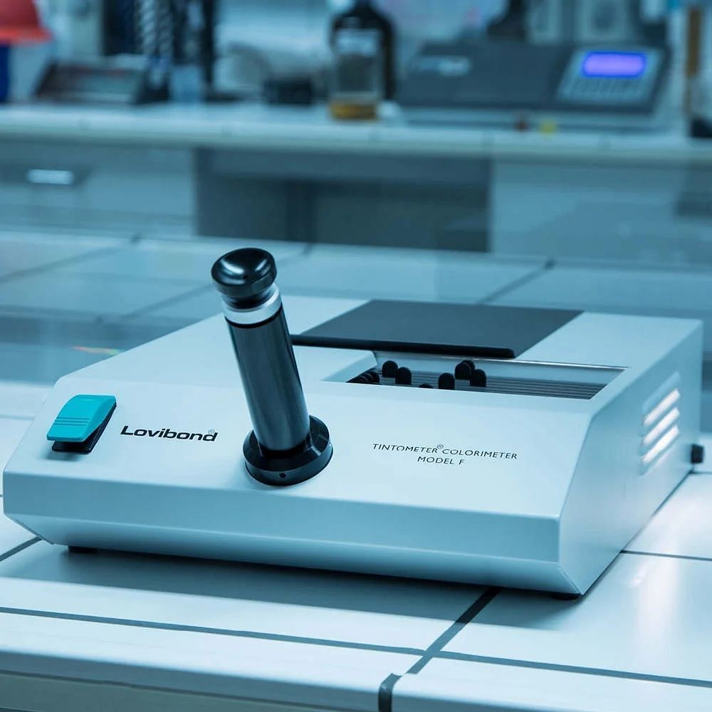 Lovibond Tintometer Model F - Visual Colorimeter