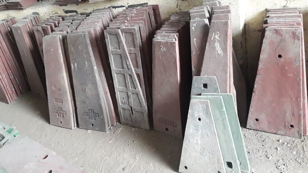 Magnize black Side Plates, For stone crusher