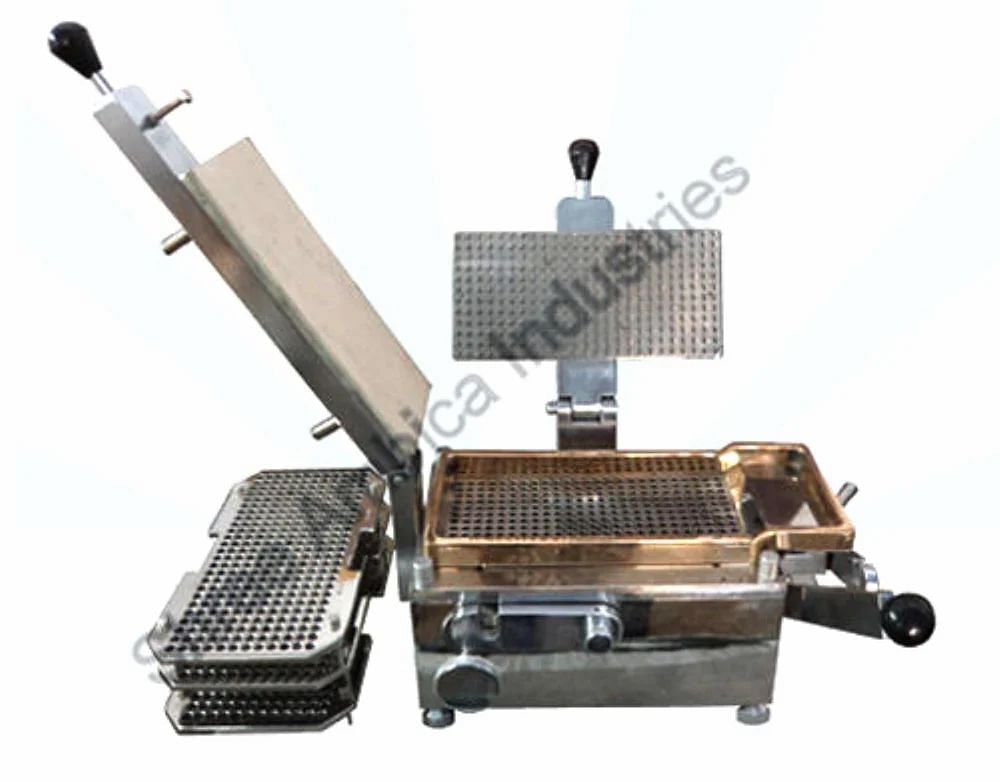 Manual Capsule Filling Machine, For Pharmaceutical Industry, Capacity: Upto 3000 Capsules/Hour