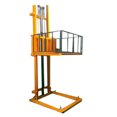 Manual Goods Lift, Capacity(ton): 4-5 Ton And 0-0.5 Ton