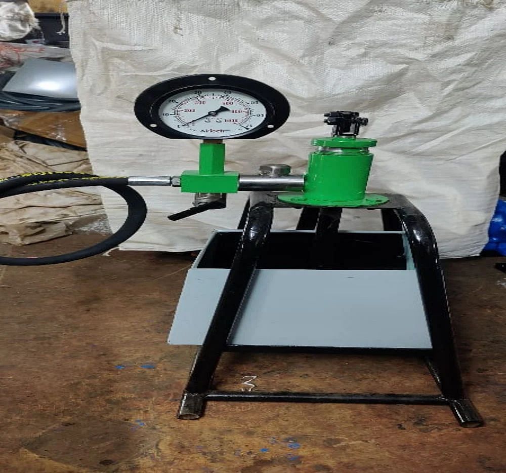 MANUAL HAND OPERATED Hydraulic Pressure Test Pumps, Max Flow Rate: 11-20 LPM