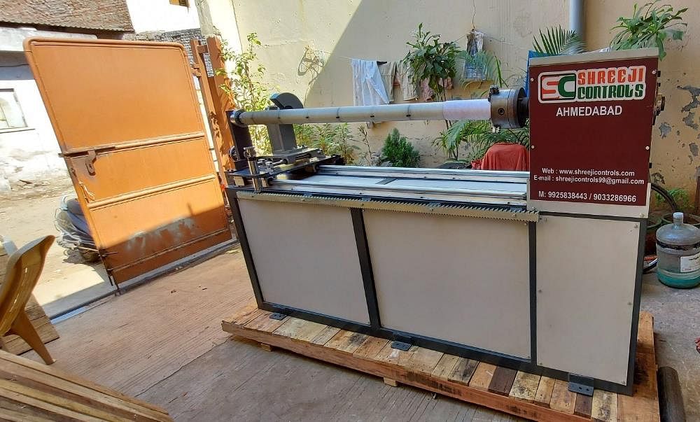 Masking And Insulation Tape Slicer Machine