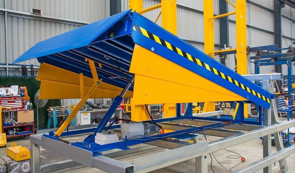 Mechanical Dock Leveler, Mild Steel