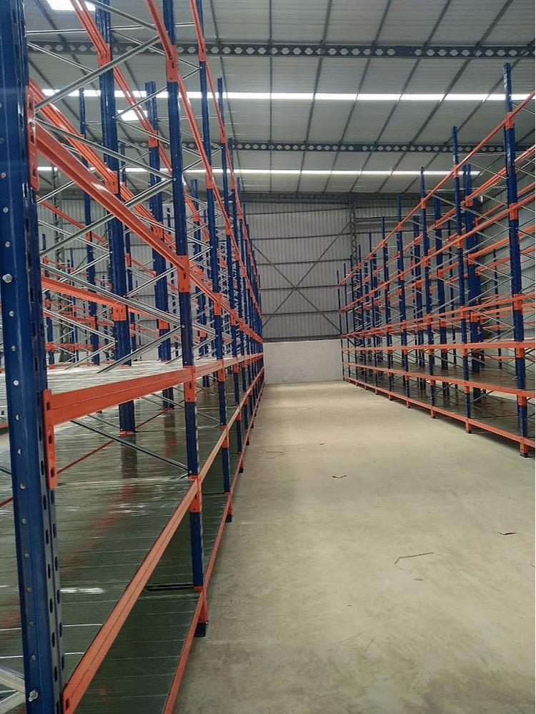 Mild Steel Heavy Duty Warehouse Storage Rack, Load per Layer: 500 kg