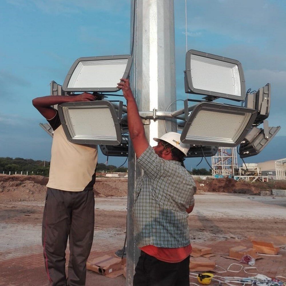 Mild Steel High Mast Erection & Repairing Service, Pan India