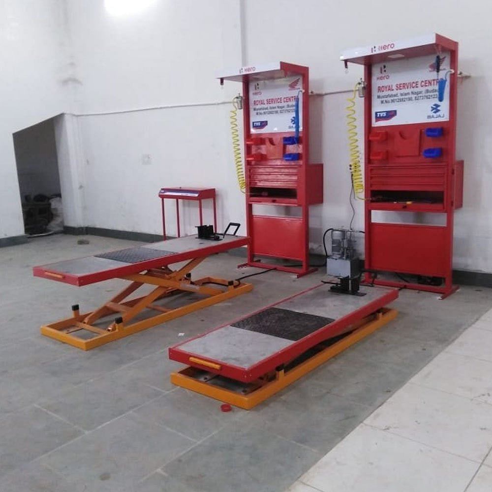 Mild Steel Hydraulic Motorcycle Lift, 300kg