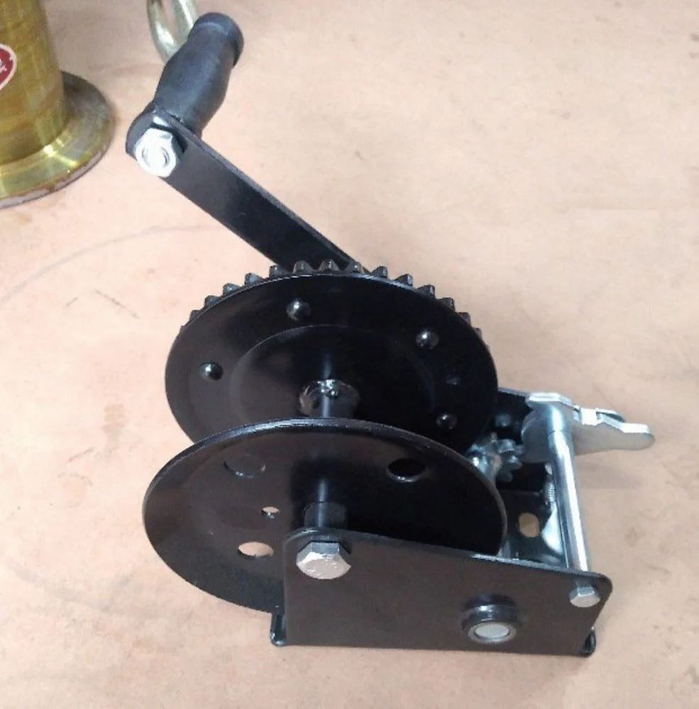 Mild Steel Manual Poultry Hand Winch, Capacity: 1200 LBS