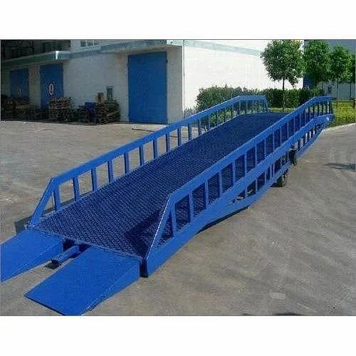 Mild Steel Mobile Dock Leveller, for Fast loading and unloading of goods at warehouse, Load Capacity: 7000-11000 Kg