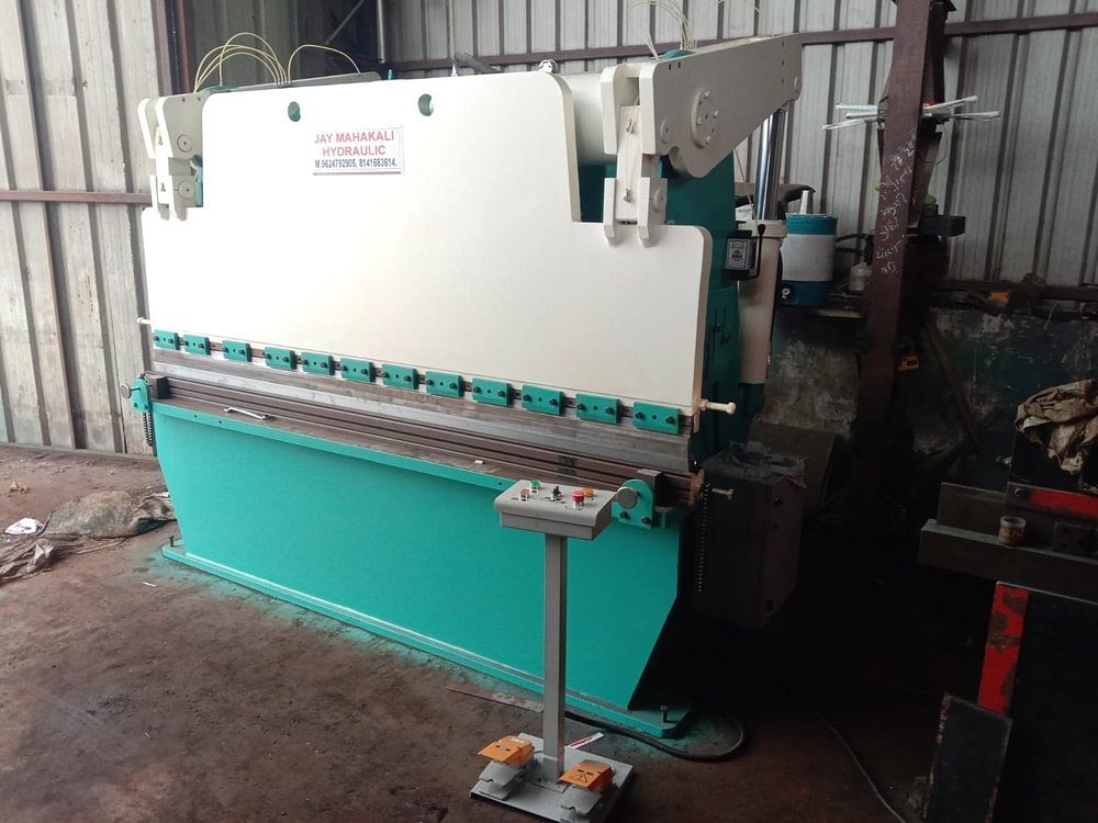 Mild Steel PBR 825 Hydraulic Bending Machine, For Steel Cutting, Max Force Or Load: 100 Ton