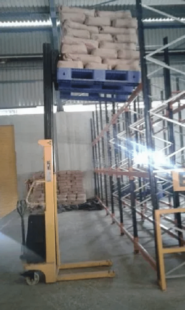 Mild Steel Semi Automatic Warehouse Stacker, DC