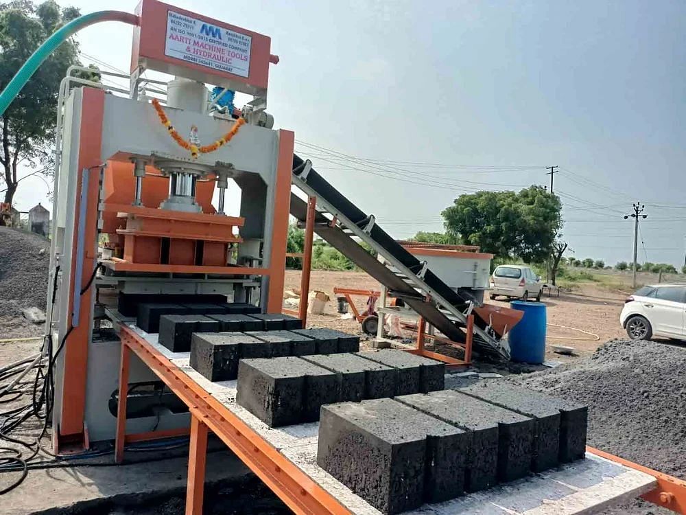 Mild Steel Solid Concrete Block Making Machine And Fly Ash Bricks Machine, For Industrial