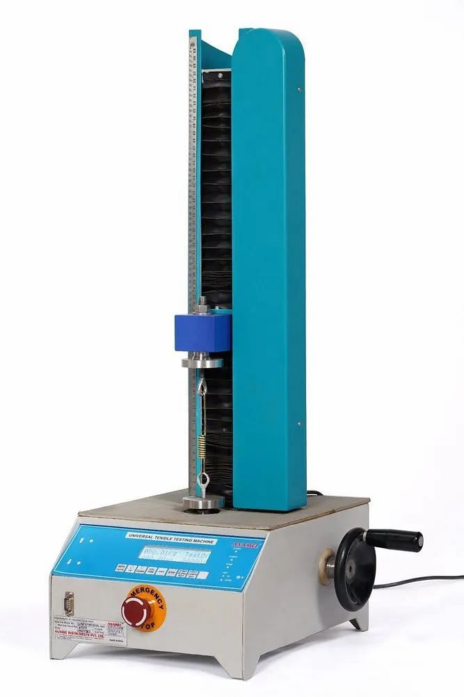 Mild Steel Universal Tensile Testing Machine, Capacity: 5 Kg To 500 Kg, Size: Std