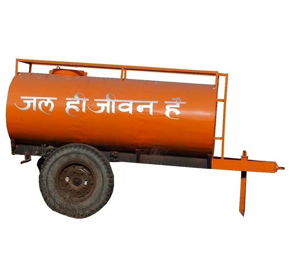 Mild Steel Water Tanker, Capacity: 4000 Litre