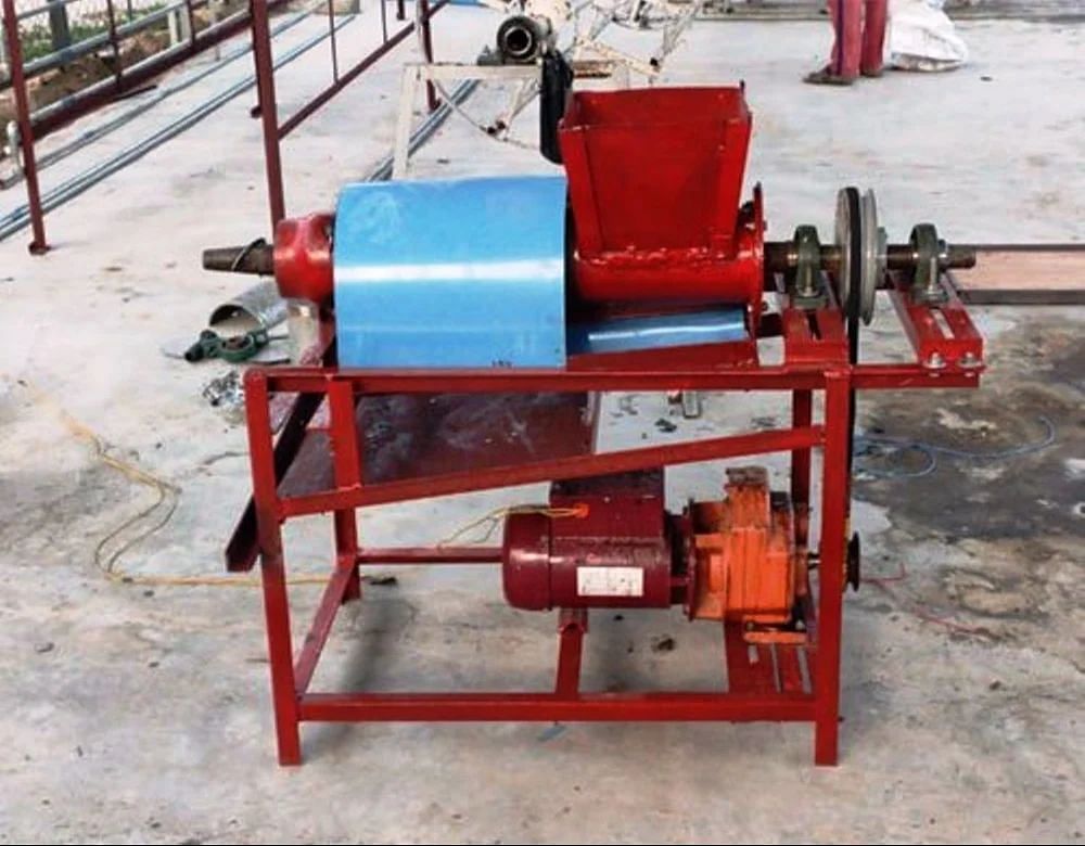 Mineral Powder Fuel Pellets Making Machine, Capacity(Kg/Hr): 100, Automation Grade: Semi-Automatic