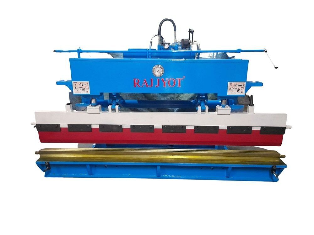 Mini Hydraulic Press Brake Machine, Model Name/Number: RJHP-1, Capacity: 20 Ton