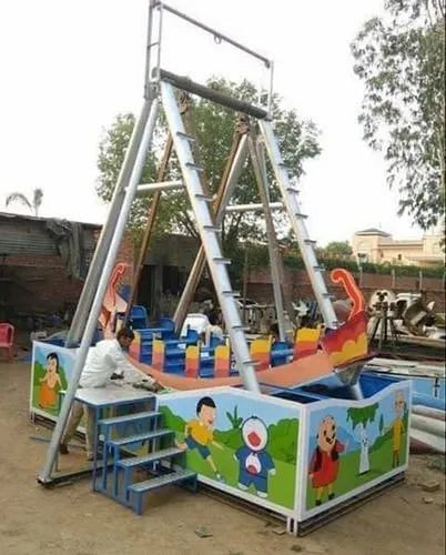 Mixed Mild Steel Colombus Amusement Rides, Capacity: 24 Person