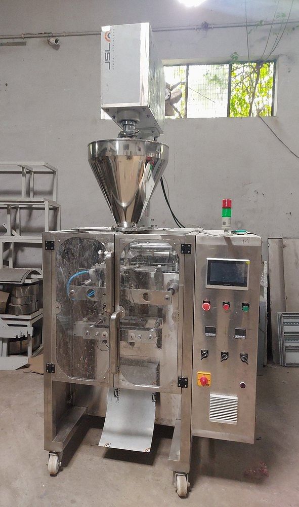 Molasses pouch packaging machine