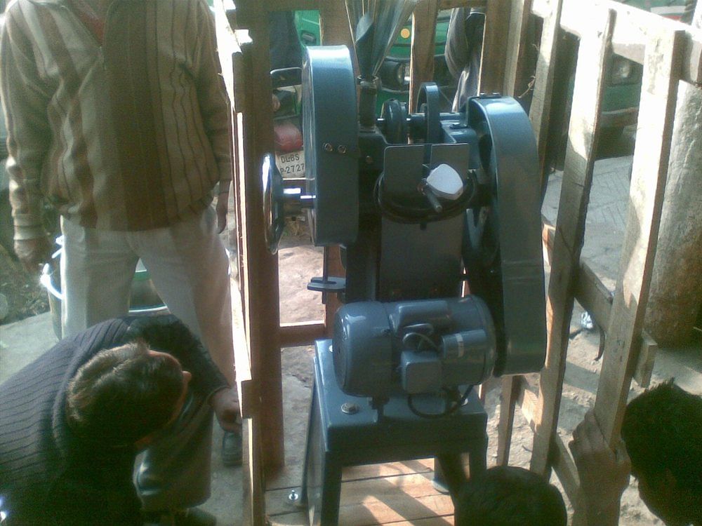 Motorised Tablet Machine Single Punch